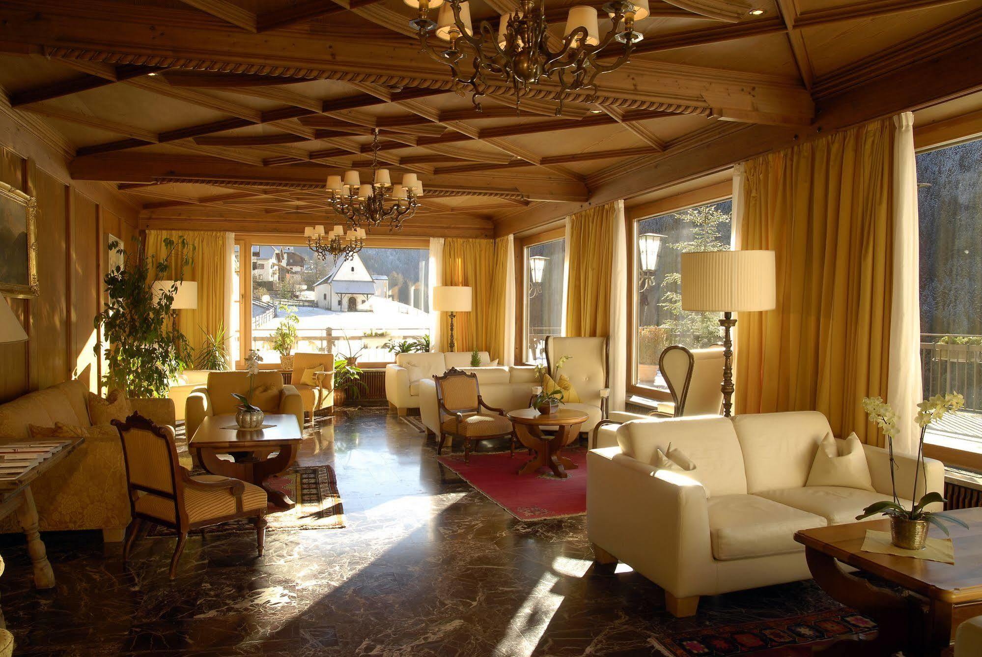 Romantik Hotel Post Nova Levante Ngoại thất bức ảnh